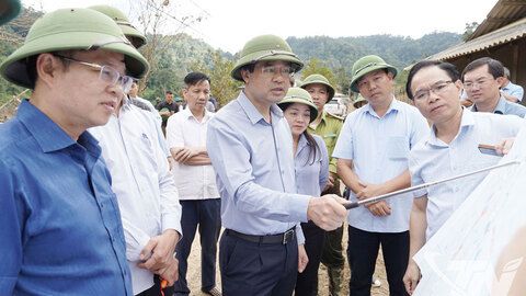 Bí thư Tỉnh ủy Thái Nguyên kiểm tra công tác khắc phục hậu quả thiên tai tại Văn Lang và Vĩnh Thông