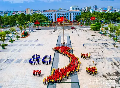 Chặng 3 hành trình “Tôi yêu Tổ quốc tôi” với màn đồng diễn ấn tượng