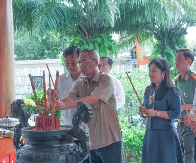 Mãi khắc ghi công ơn 10 anh hùng liệt sĩ khởi nghĩa Hòn Khoai