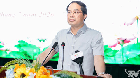 Đánh giá cán bộ thông qua bản lĩnh xử lý việc khó, tinh thần phụng sự nhân dân