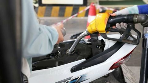 Giá các loại xăng tiếp tục tăng từ chiều 7/8