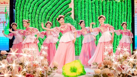 'Làm giàu' thêm đời sống tinh thần của người dân