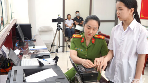 Cấp căn cước, tài khoản định danh điện tử xuyên kỳ nghỉ lễ