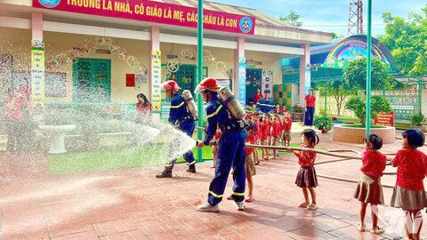 Trang bị kỹ năng phòng cháy, thoát nạn an toàn cho hơn 200 trẻ mầm non