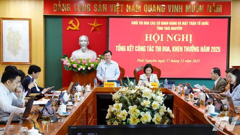 Đổi mới nội dung, hình thức công tác thi đua, khen thưởng