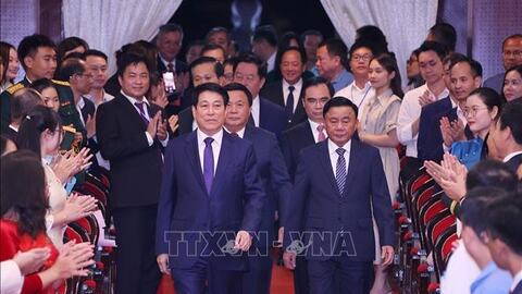 Chủ tịch nước dự Lễ trao giải Cuộc thi Chính luận về Bảo vệ nền tảng tư tưởng của Đảng