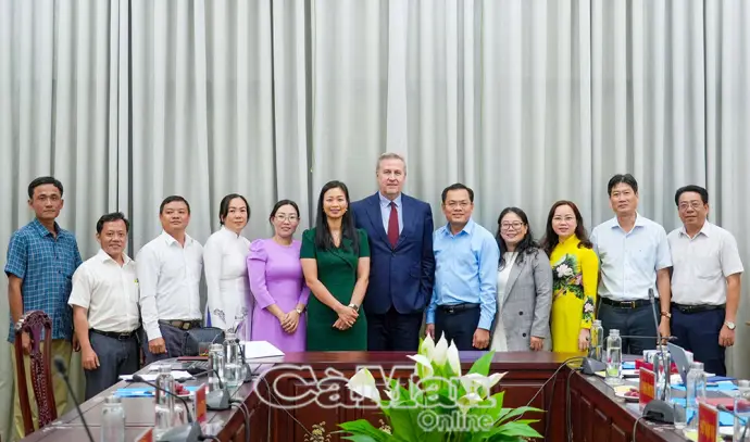 Đẩy mạnh hợp tác quốc tế trong đào tạo nhân lực chất lượng cao