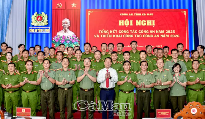Học và làm theo Bác gắn với các phong trào thi đua