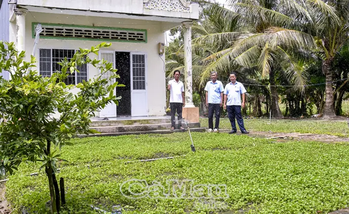 Xây dựng chi bộ ấp, khóm vững mạnh