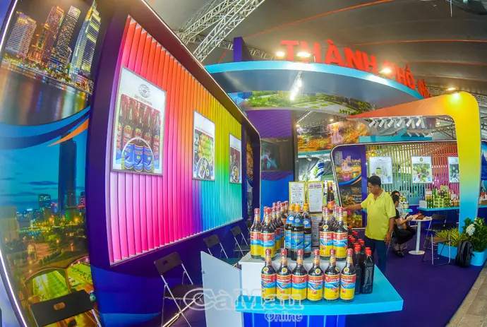 21/170 gian hàng đoạt giải Cuộc thi “Gian hàng đẹp” tại Ngày hội Cua