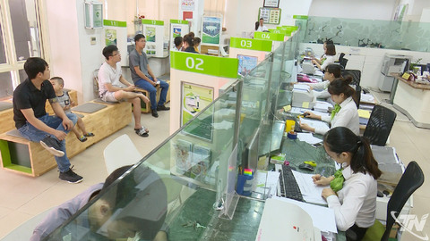 Tổng dư nợ tín dụng tăng gần 18%