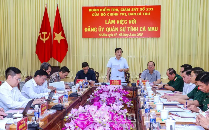 Đoàn kiểm tra, giám sát của Bộ Chính trị làm việc với Đảng uỷ Quân sự tỉnh Cà Mau
