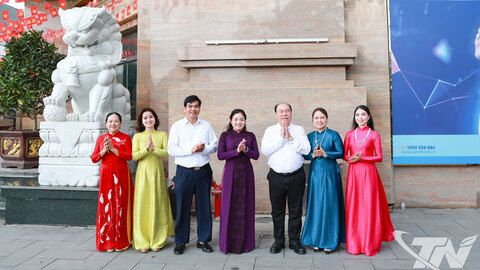 Gắn biển công trình chào mừng Đại hội Đảng bộ tỉnh Thái Nguyên lần thứ XXI