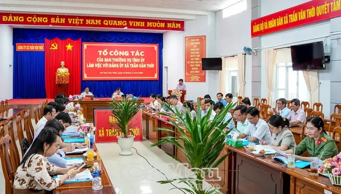 Kiểm tra triển khai các Nghị quyết của Bộ Chính trị tại xã Trần Văn Thời