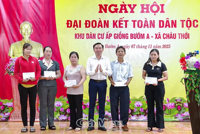 Ấm áp, gắn kết Ngày hội Đại đoàn kết toàn dân tộc