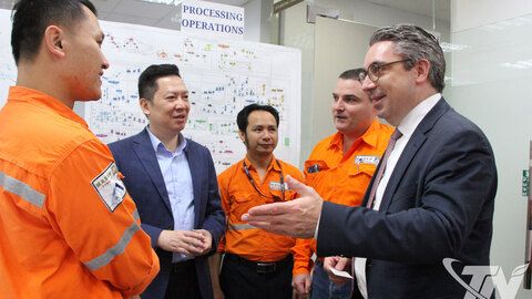 Quốc vụ khanh Nghị viện Đức thăm mỏ Núi Pháo