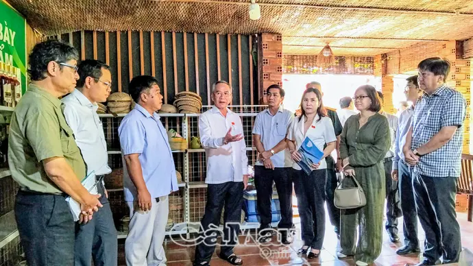 Trưởng Đoàn Đại biểu Quốc hội khảo sát các mô hình du lịch sinh thái