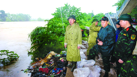 Tập trung ứng phó với mưa lớn, ngập lụt, triển khai các biện pháp bảo đảm an toàn đê điều