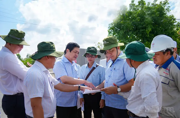 Dứt điểm giải phóng mặt bằng trước 30/4