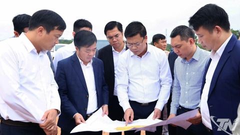 Lãnh đạo tỉnh kiểm tra tiến độ các dự án thể thao và hạ tầng trọng điểm