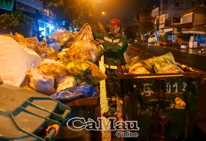 Làm đẹp phố phường chào mừng Đại hội  