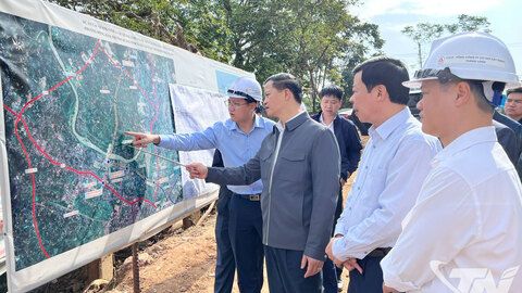 Chủ tịch UBND tỉnh Thái Nguyên chỉ đạo đẩy nhanh giải phóng mặt bằng các dự án giao thông trọng điểm