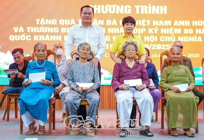 Hơn 3,8 tỷ đồng tri ân 191 Mẹ Việt Nam anh hùng và thương binh nặng