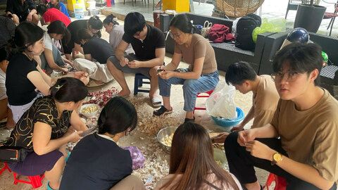 Ấm lòng những suất cơm nghĩa tình