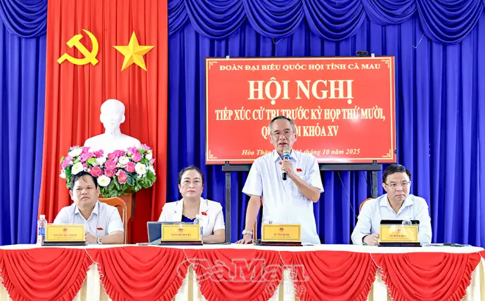 Trưởng Đoàn ĐBQH tỉnh tiếp xúc cử tri trước Kỳ họp thứ 10