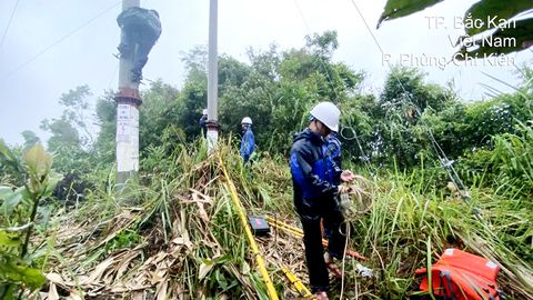 Ngập lụt diện rộng, trên 300 trạm biến áp bị ngập, buộc phải cắt điện