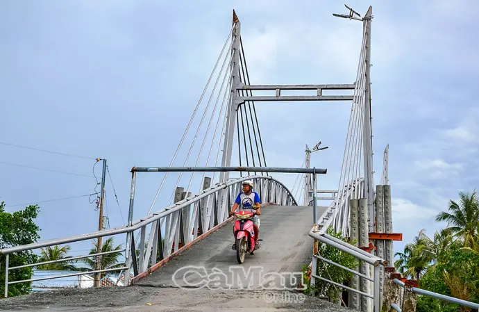 Hồng Dân thi đua để phát triển