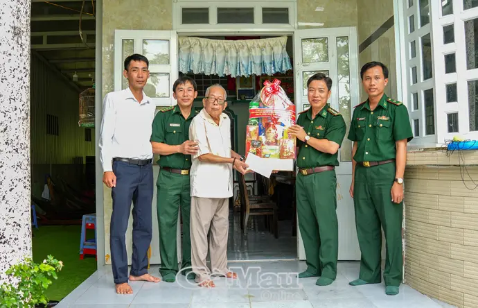 Nhiều hoạt động thiết thực chào mừng Đại hội đại biểu Đảng bộ tỉnh