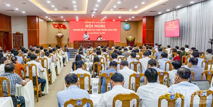 6 tháng đầu năm tỉnh Cà Mau đã kết nạp hơn 1.300 đảng viên