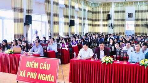 Khẩn trương xây dựng chương trình hành động thực hiện Nghị quyết Đại hội Đảng bộ thành phố