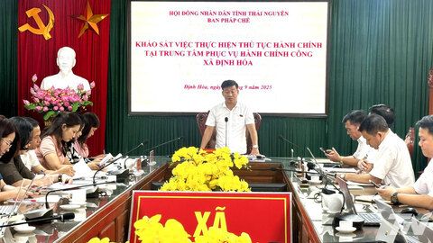 Khảo sát việc thực hiện thủ tục hành chính tại xã Định Hóa