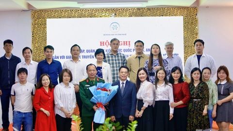 Gắn giáo dục quốc phòng, an ninh với giáo dục truyền thống cách mạng trong ngành KH&CN