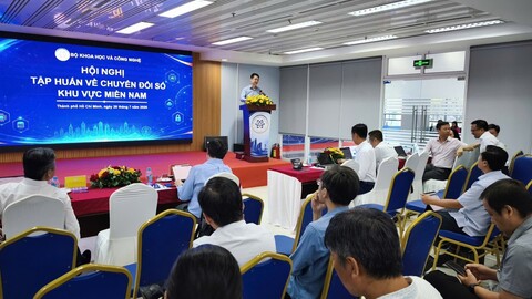 Bộ Khoa học và Công nghệ tập huấn chuyển đổi số cho 8 tỉnh, thành phố khu vực miền Nam
