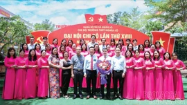 Chi bộ Trường THPT Nghĩa Lộ: Chú trọng công tác phát triển đảng viên, xây dựng tổ chức Đảng vững mạnh