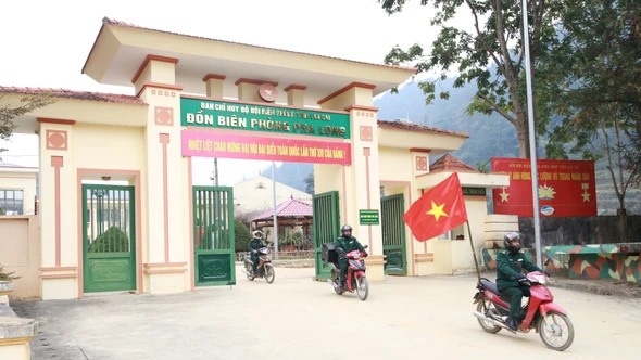 Vững niềm tin nơi biên giới "Rồng Hoa"