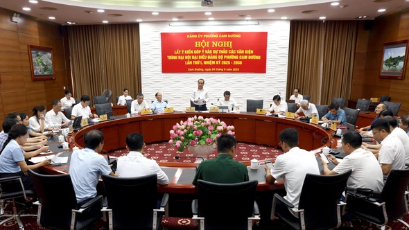 Lấy ý kiến góp ý vào dự thảo các văn kiện trình Đại hội Đảng bộ phường Cam Đường