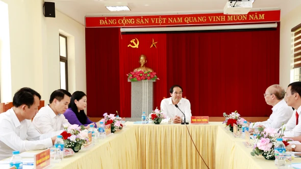 "Nhà trường phải có mục tiêu phấn đấu cao, xa hơn thực tế hiện nay"