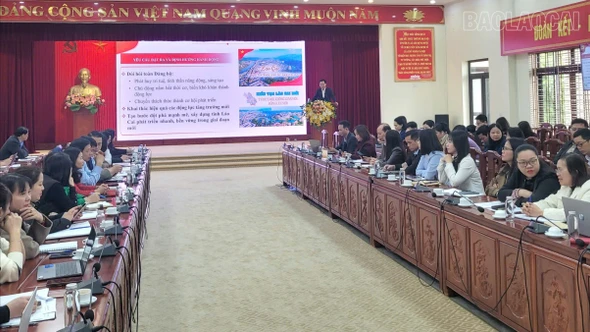 Bồi dưỡng nội dung cơ bản, cốt lõi và điểm mới trong Nghị quyết Đại hội Đảng bộ tỉnh Lào Cai lần thứ I