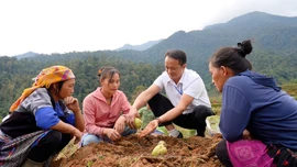 Hiệu quả phong cách “gần dân, sát cơ sở” từ thực tiễn ở Khánh Yên