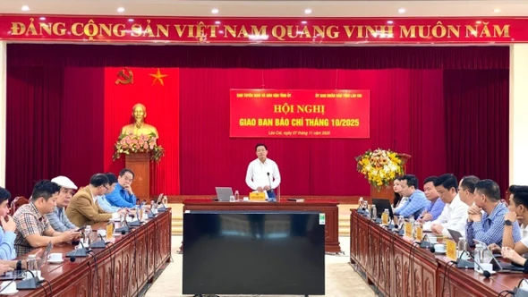 Hội nghị giao ban báo chí tháng 10/2025