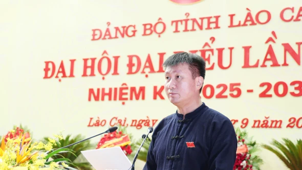 Đại hội biểu thị sự thống nhất ý chí, khát vọng phát triển của Đảng bộ và Nhân dân các dân tộc tỉnh Lào Cai (*)