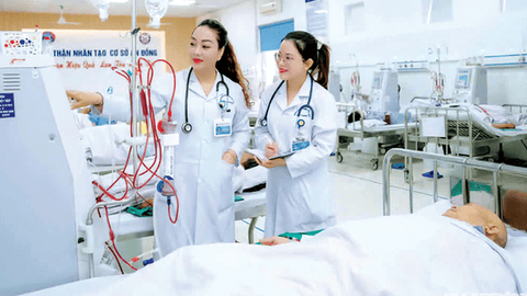 Nâng cao chất lượng nhân lực y tế 'vững chuyên môn, giàu y đức'