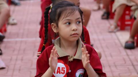 Học sinh lớp 1, 9 và 12 ở Hải Phòng tựu trường ngày 25/8