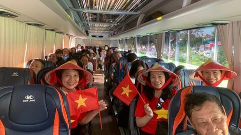 Chủ tịch UBND thành phố tri ân doanh nghiệp đồng hành cùng ‘những chuyến xe của lòng dân’