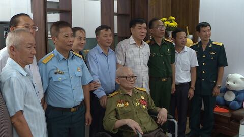 Hội Đồng hương Hải Dương tại thành phố Hồ Chí Minh phối hợp trao nhà tình nghĩa cho cựu chiến binh ở Gia Lộc