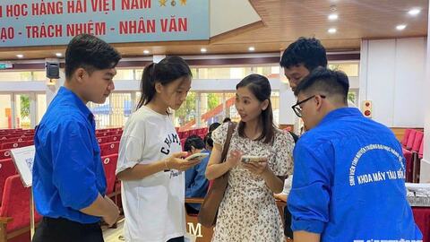 Các trường đại học ở Hải Phòng hỗ trợ tân sinh viên nhập học